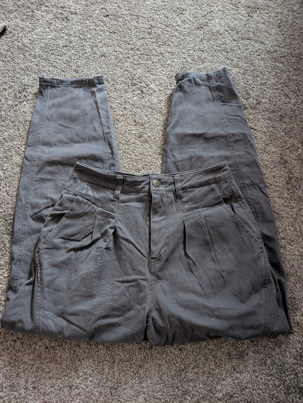 SO Super High Rise Balloon Leg Pleated Twill Pants